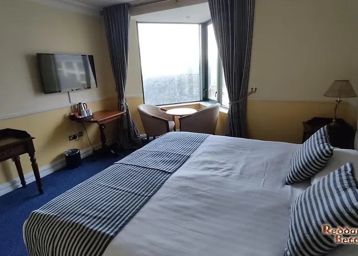 Reddans Of Bettystown Luxury Bed & Breakfast, Restaurant And Bar