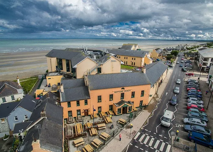 Reddans Of Bettystown Luxury Bed & Breakfast, Restaurant And Bar