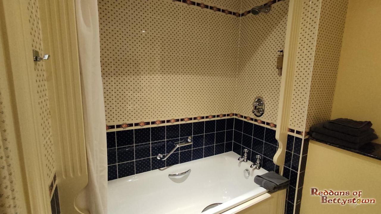 Reddans Of Luxury Bed & Breakfast, Restaurant And Bar Frühstückspension 3*